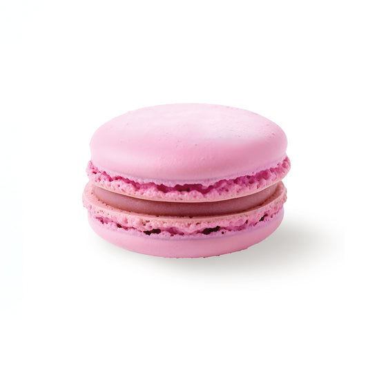 Strawberry - rhubarb macaron